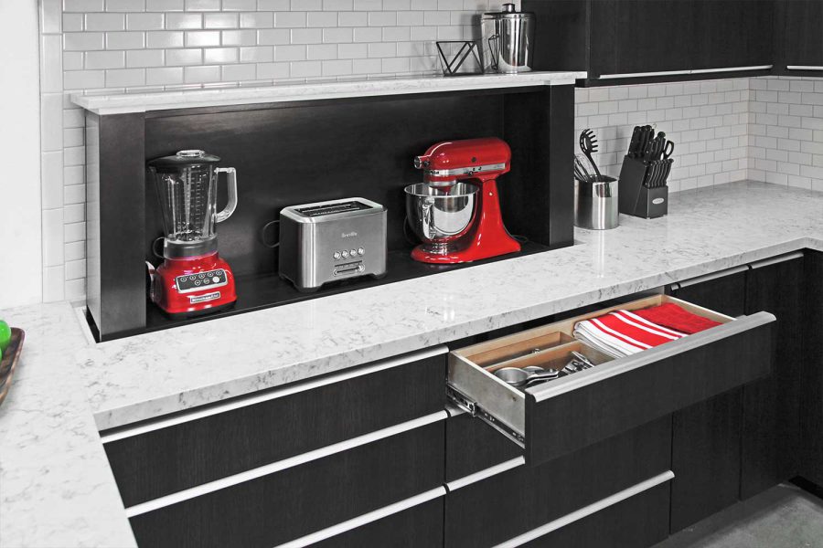 opslag- en TV-lift opslag voor de keuken aconcept pro media