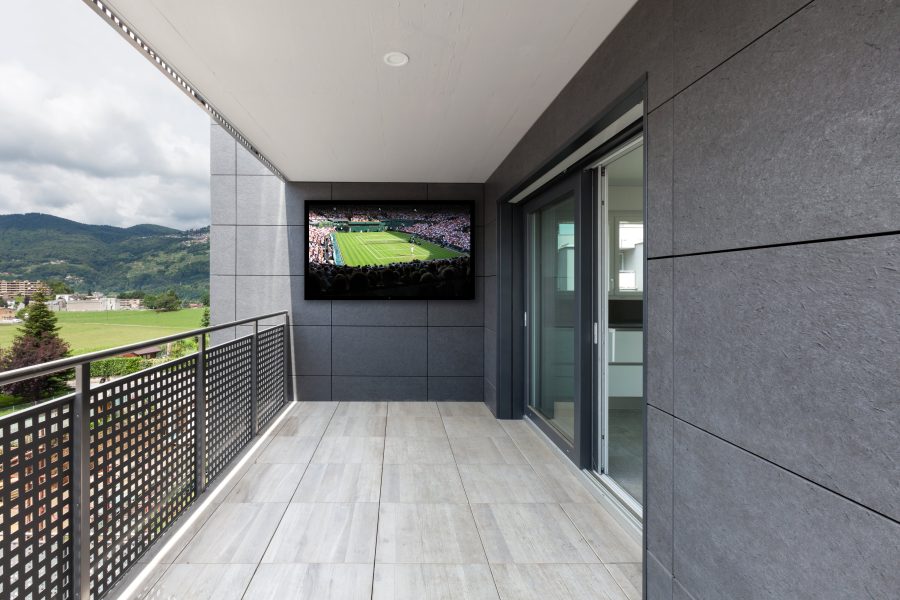 65- Horizon Silhouette Black wall mounted, outdoor-min