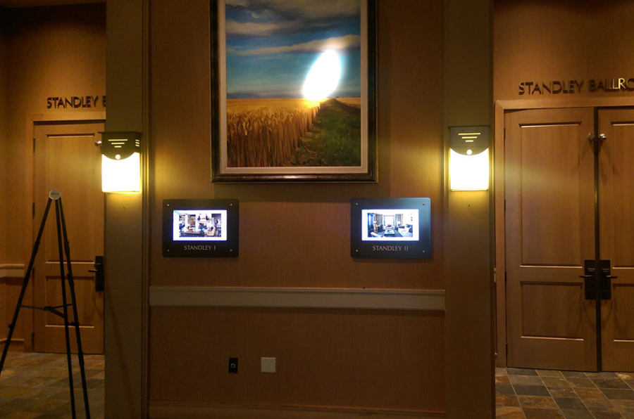 (Touchscreen) monitors hotels Mimo Monitors