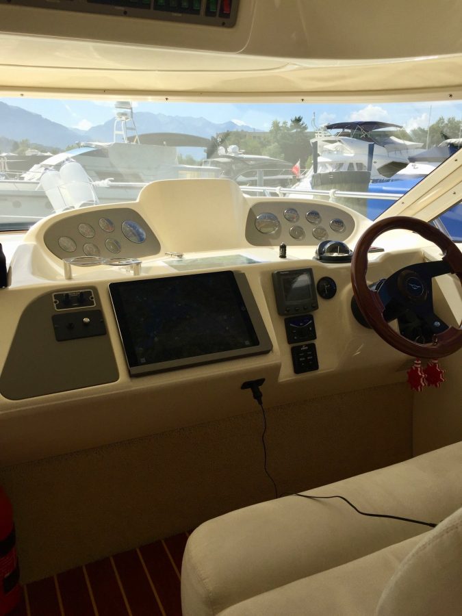 iPad mount viveroo yacht navigation holder Aconcept Pro Media